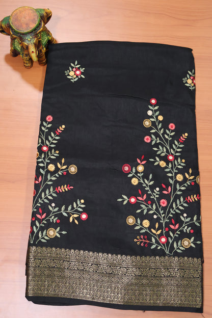 Viscose Saree-Black Round Flower Embryoid