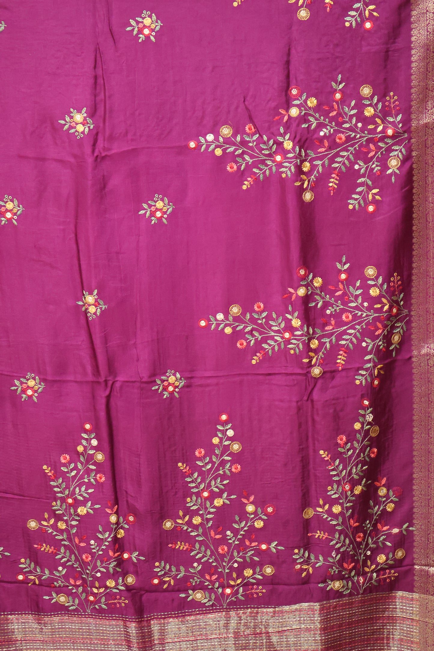Viscose Saree-Purple Round Flower Embryoid