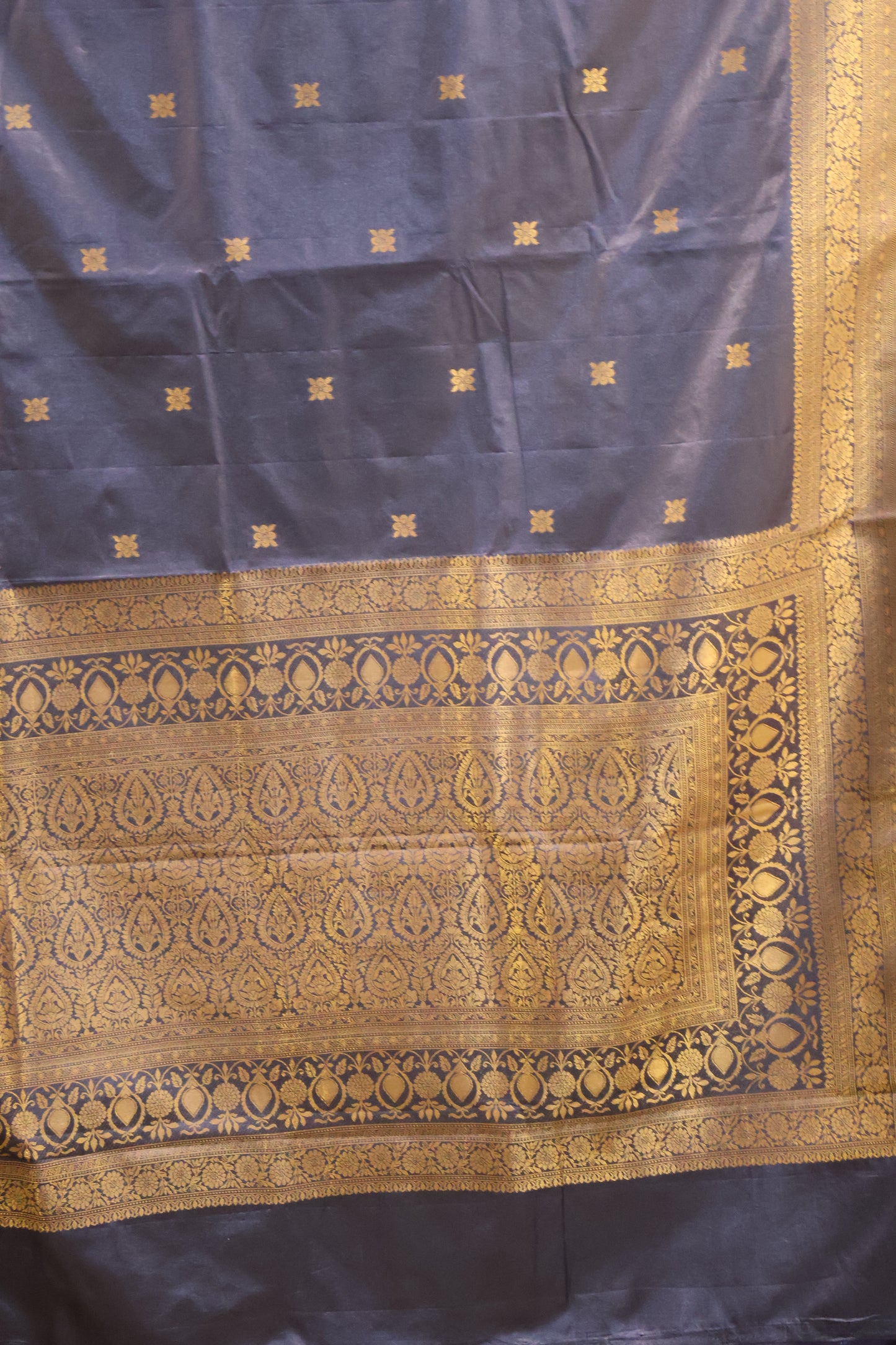 Kathan Silk Saree-Navy Blue Leaf Flower