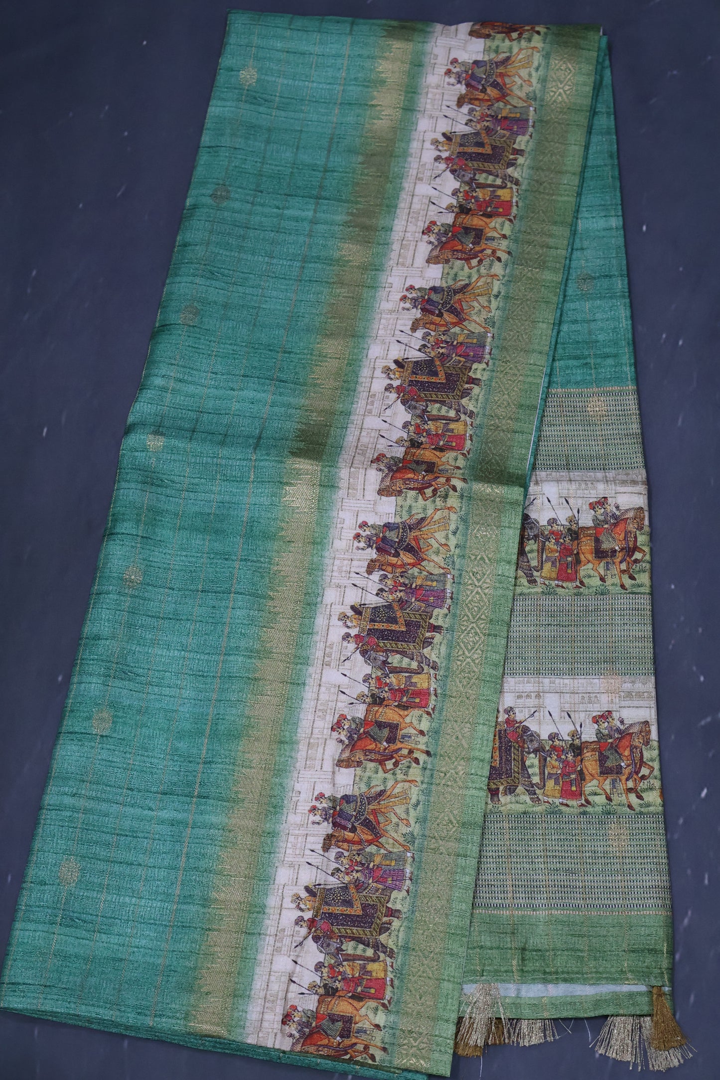 Semi Tussar Saree-Green Maharaja Print