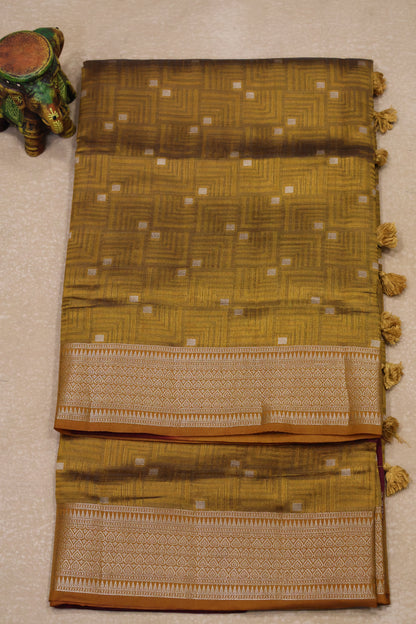 Semi Tussar Saree-Gold Dual Square Pattern