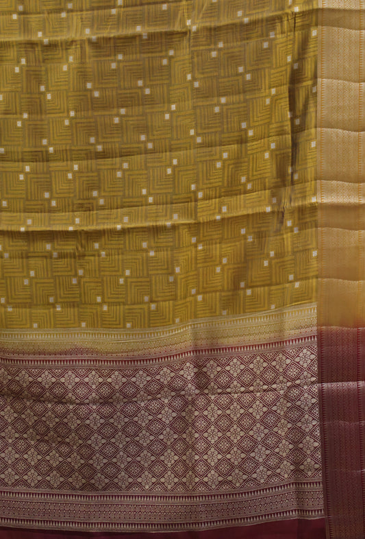 Semi Tussar Saree-Gold Dual Square Pattern