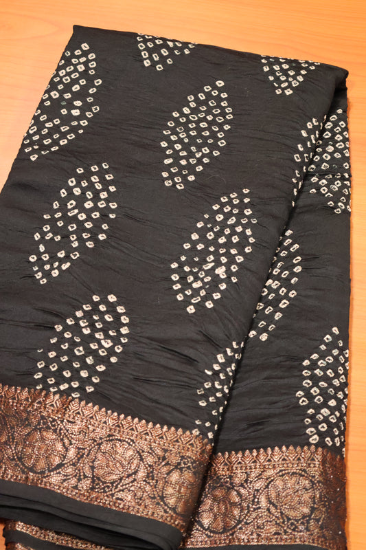 Pure Banarasi Saree Crushed -Black Oval Pattern