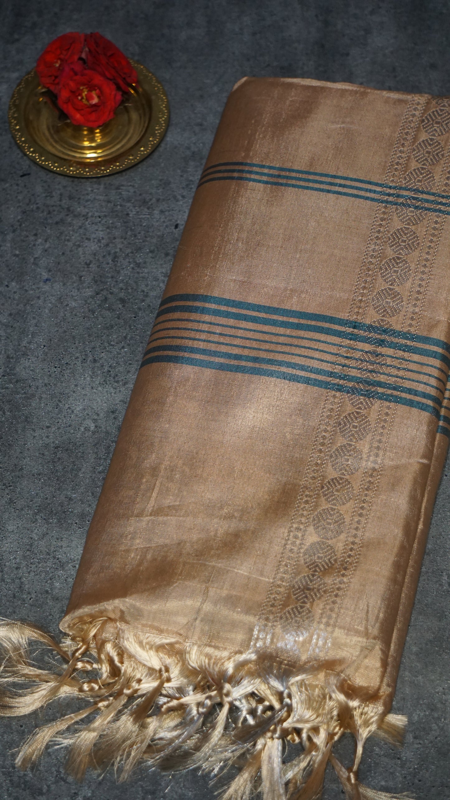 Vazhai Naaru Pattu Saree Vanasingaram Cream - Wine