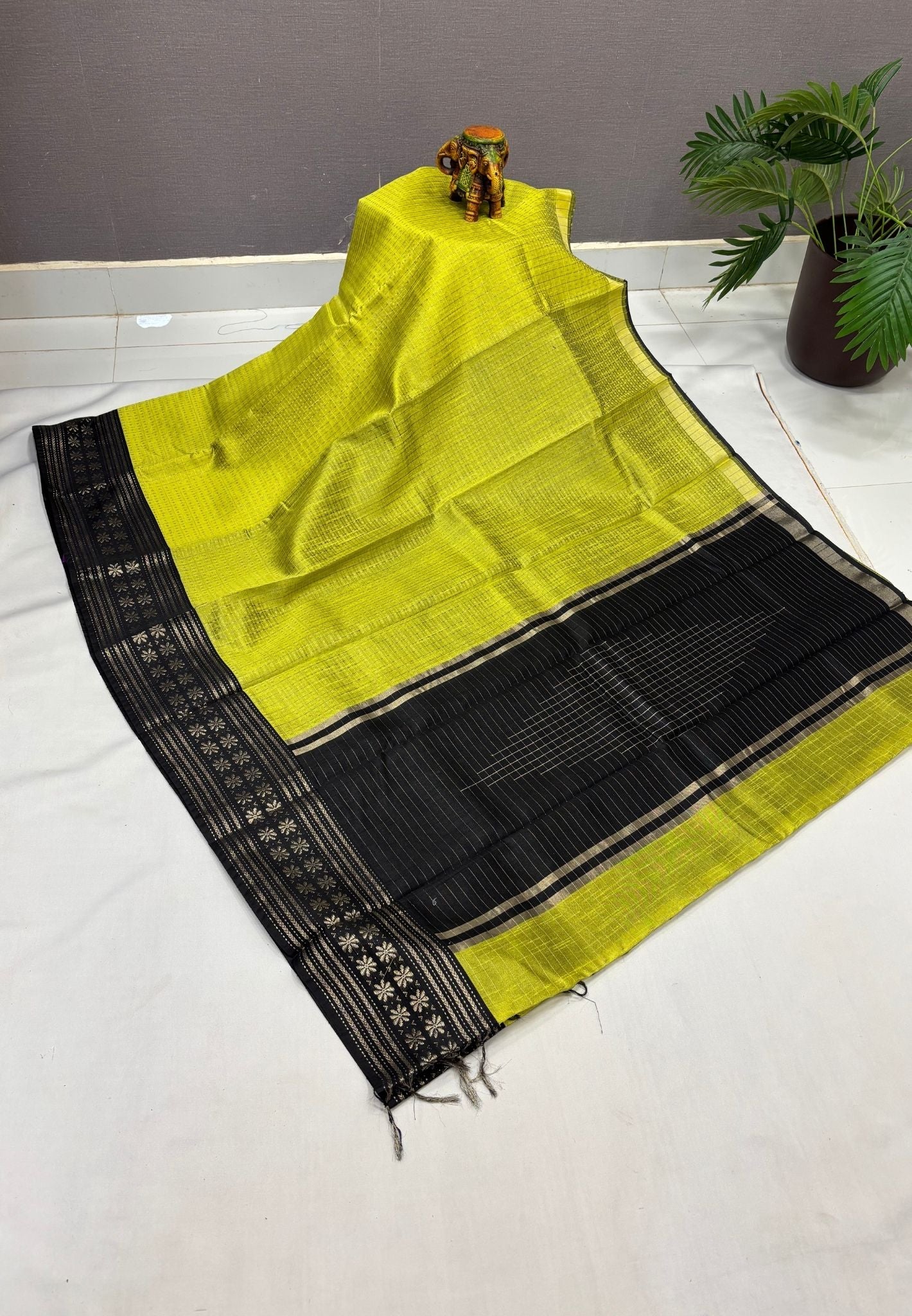 Raw Silk Saree-Light Green in 1000 Butta with Contrast Zari Border