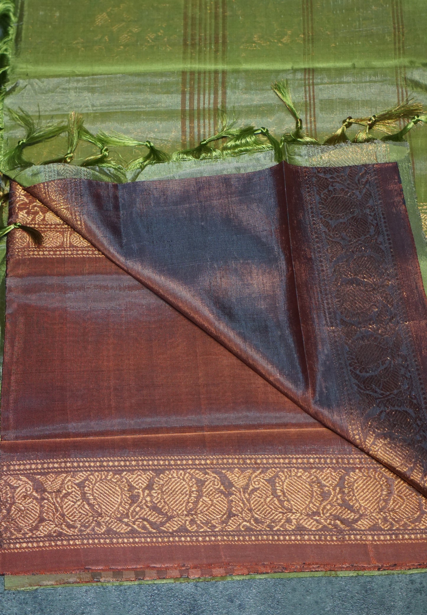 Vazhai Naaru Pattu Saree Vanasingaram Green - Brick Red