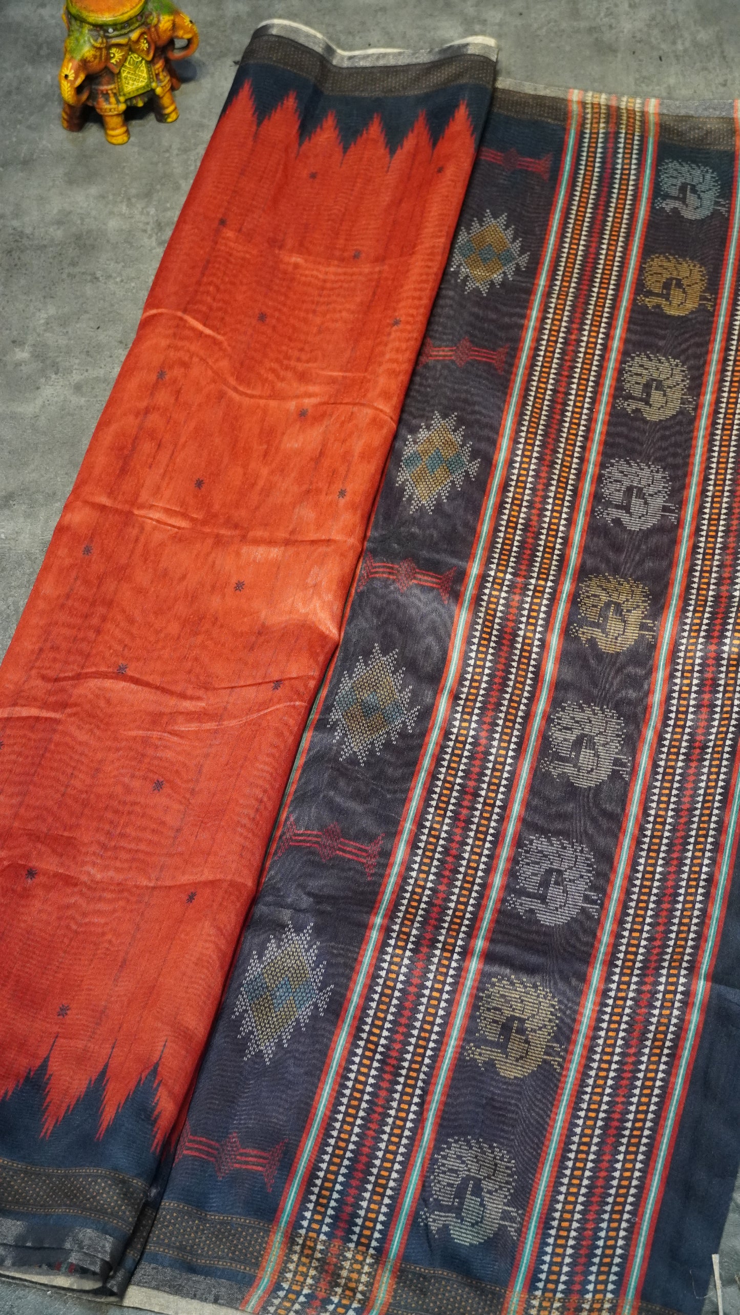 Gicha Tussar Saree Red - Navy Blue