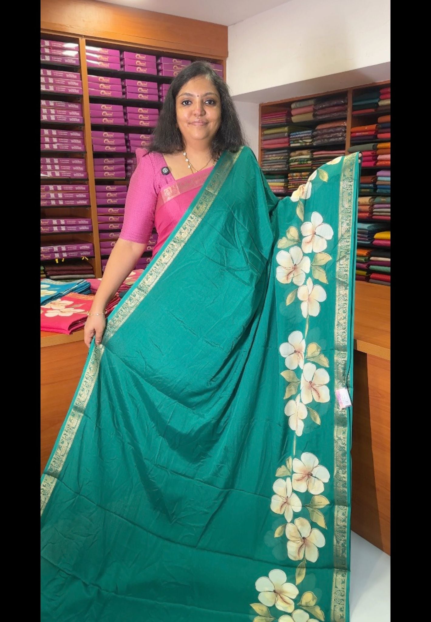 Art Mangalgiri Silk Saree-Green with Floral Print