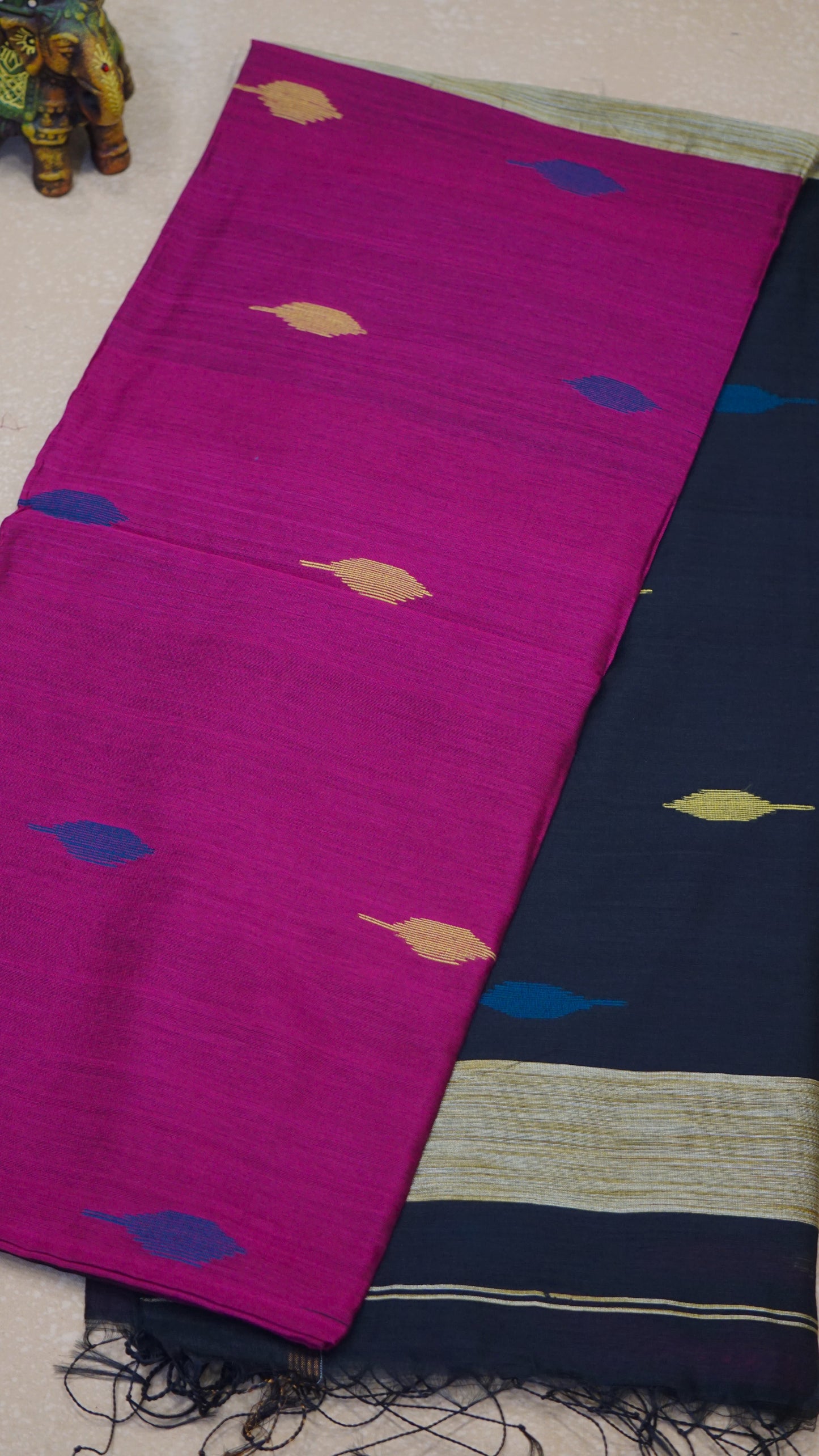 Handloom Cotton Saree - Dark Pink & Black