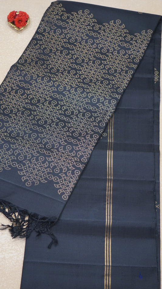 Soft Silk Saree Kolam Design - Black