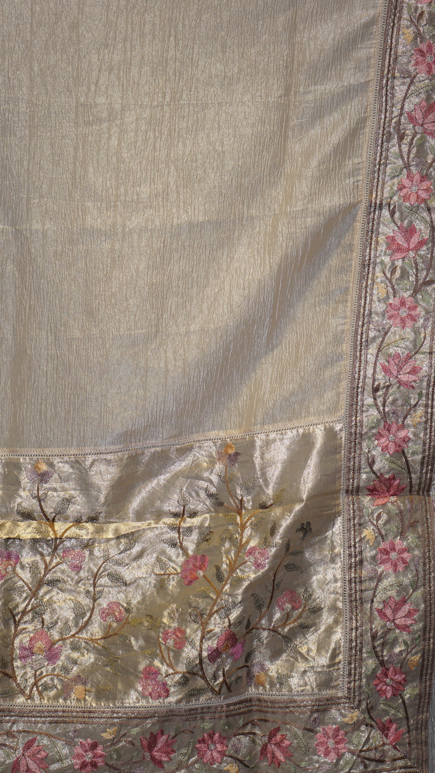 Semi Tussar Saree Crushed With Tissue Border Cream