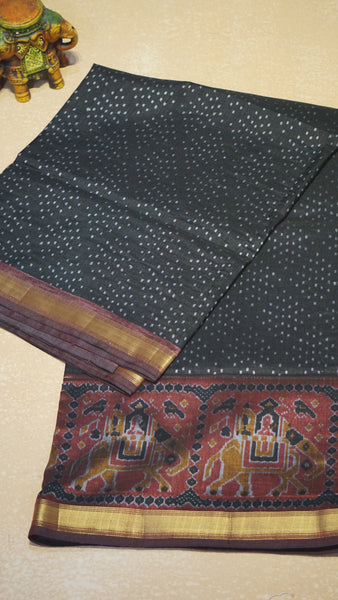 Semi Pattola Saree Dotted - Black