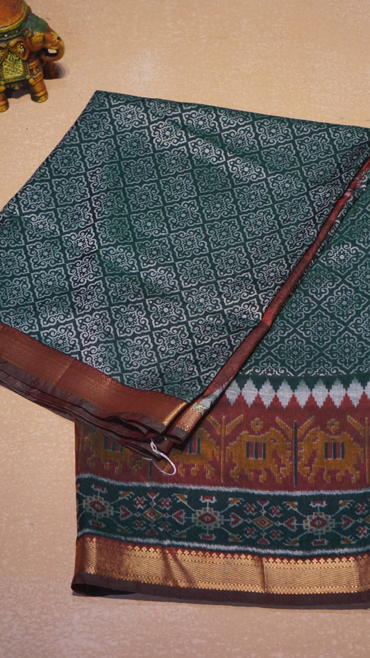 Semi Pattola Saree Kolam Print - Bottle Green